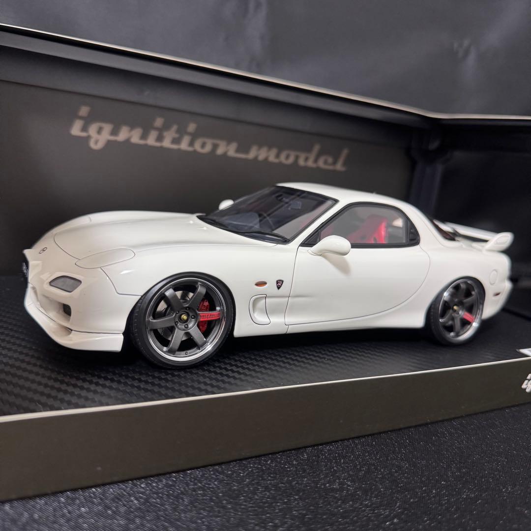 イグニッションモデル1/18 RX7 FD3S White 初期モデル　廃盤レア