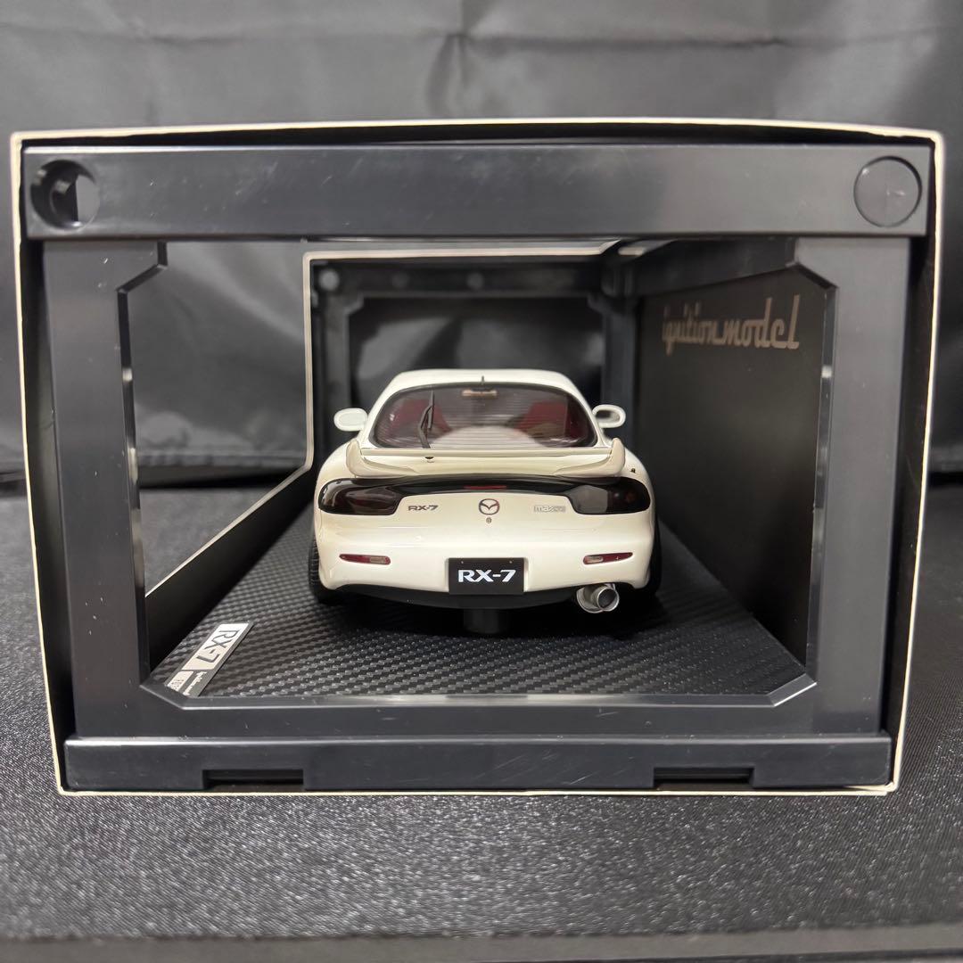 イグニッションモデル1/18 RX7 FD3S White 初期モデル　廃盤レア