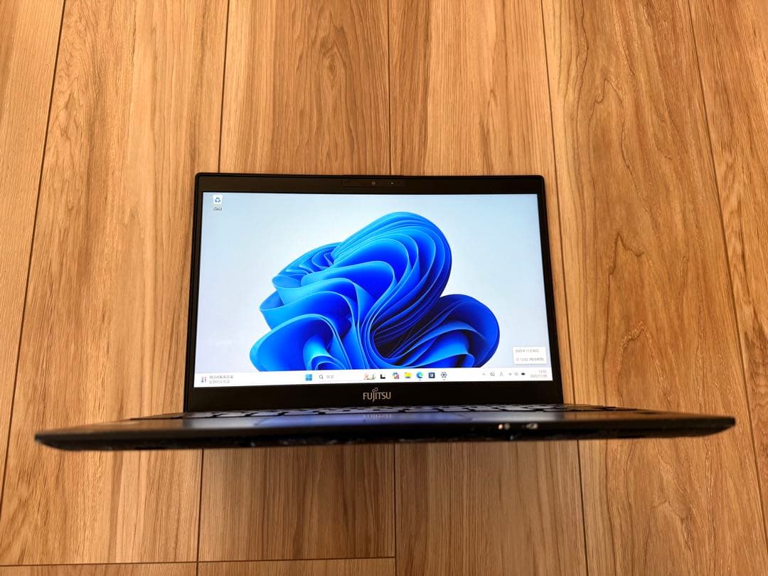 軽量746g LIFEBOOK U9310/Di5メモリ8GB SSD128GB