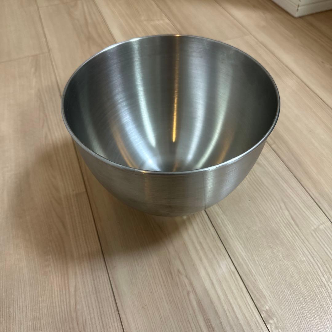 中古品￼キッチンエイド　スタンドミキサー（ホワイト）