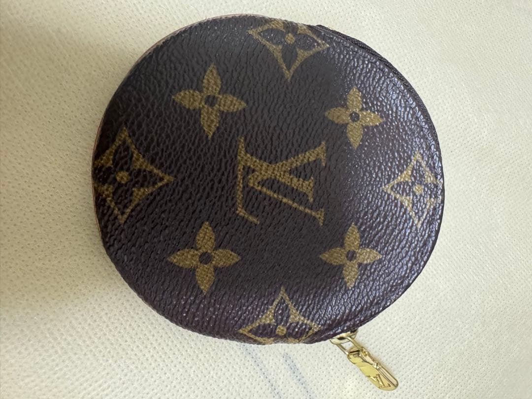 ケース　小銭入れ　丸型