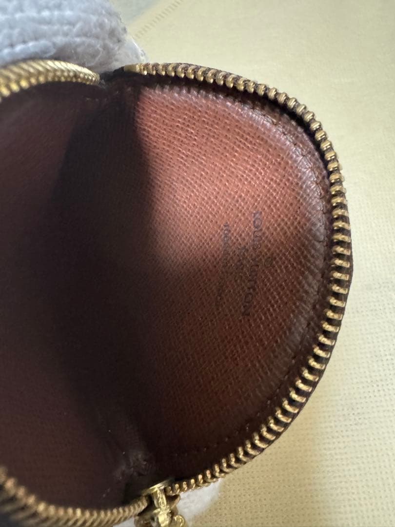 ケース　小銭入れ　丸型