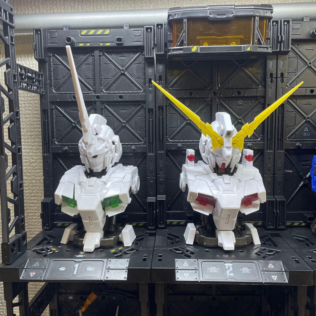 ガンダムフィギュア 10体セット ディスプレイスタンド付き