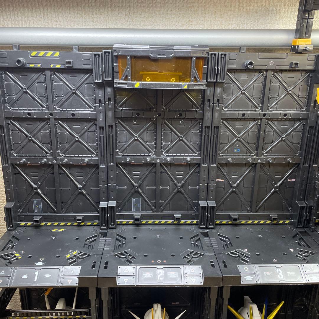 ガンダムフィギュア 10体セット ディスプレイスタンド付き