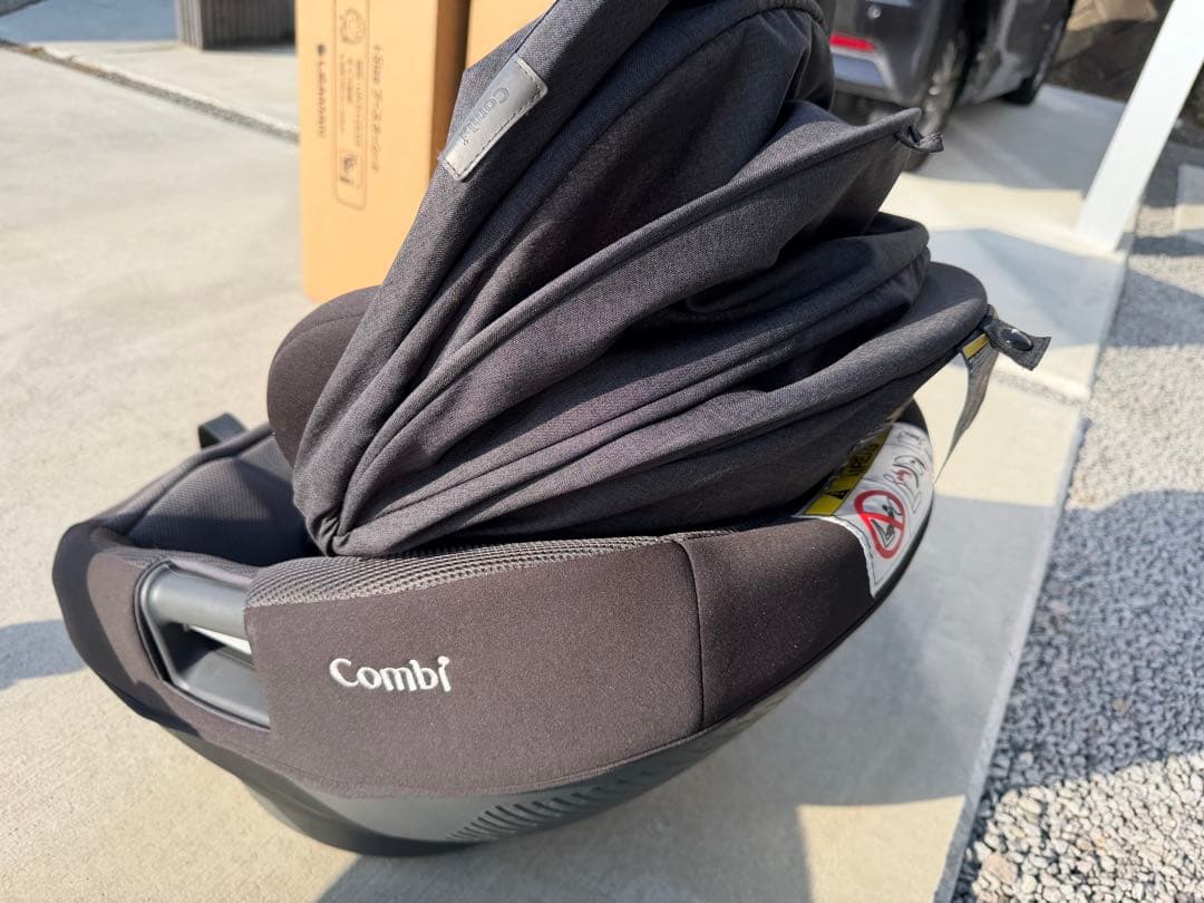 Combi チャイルドシート THE S ISOFIX