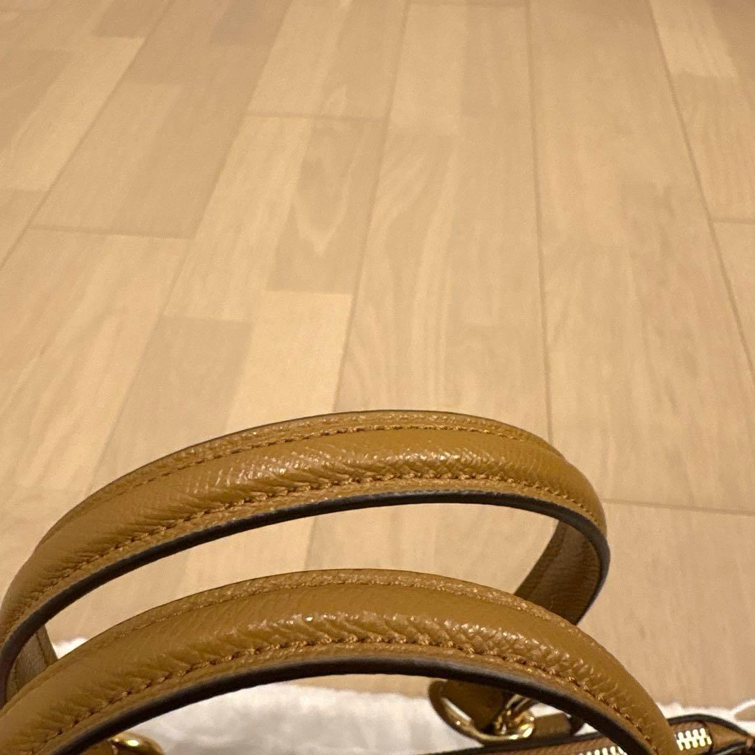 コーチ　ショルダーバッグ　ベージュ