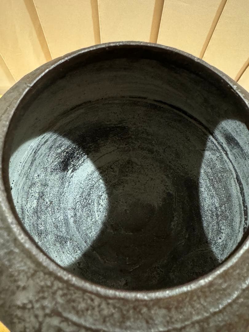 鉄製茶釜 風炉釜　茶道　年代物　骨董品鉄製 アンティーク装飾的デザイン