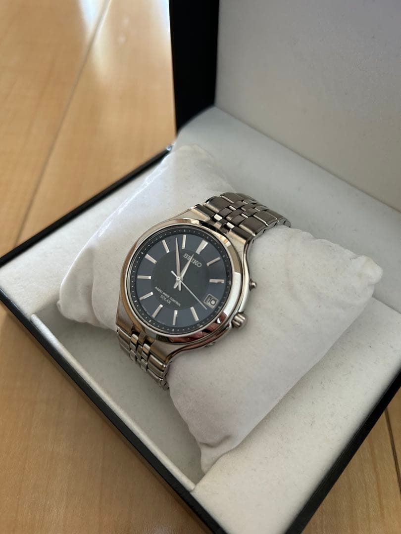 セイコー ドルチェ SADZ041 チタン 電波 ソーラー 定価130,000円