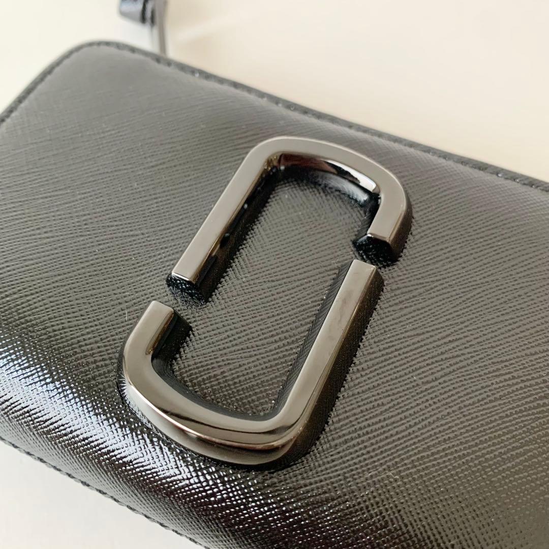 【MARC JACOBS】マークジェイコブス　二つ折り財布　スナップショット　黒