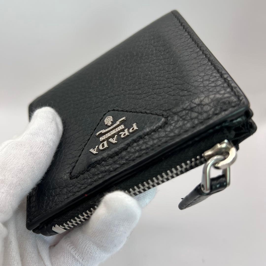 PRADA 二つ折り財布　ブラック　ヴィッテロダイノ　2ML049　レザー　財布