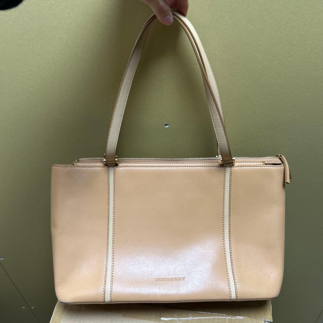 BURBERRY ベージュ レザートートバッグ