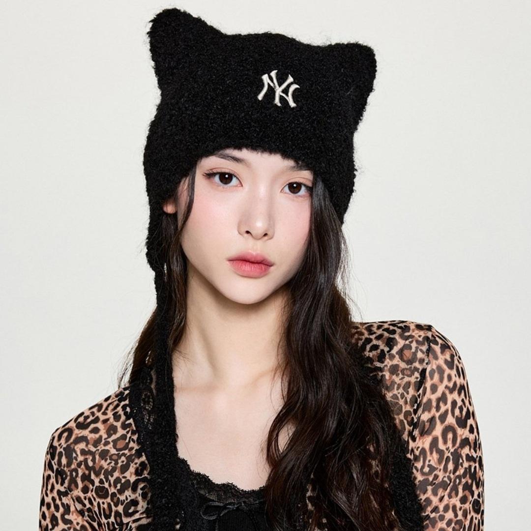 人気沸騰‼ MLB Korea 黒 紐付き ビーニー 猫耳 韓国 カリナ着用