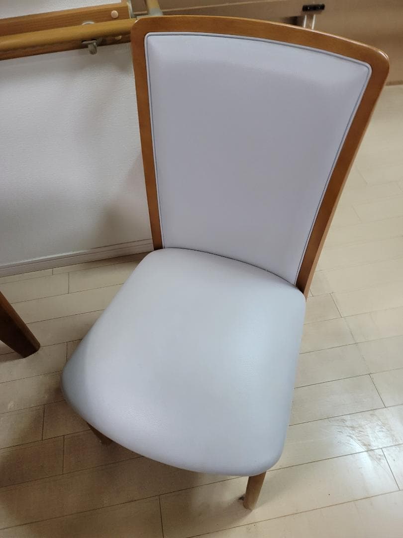 【直接引取限定】ブラウン木製ダイニングテーブルと椅子セット