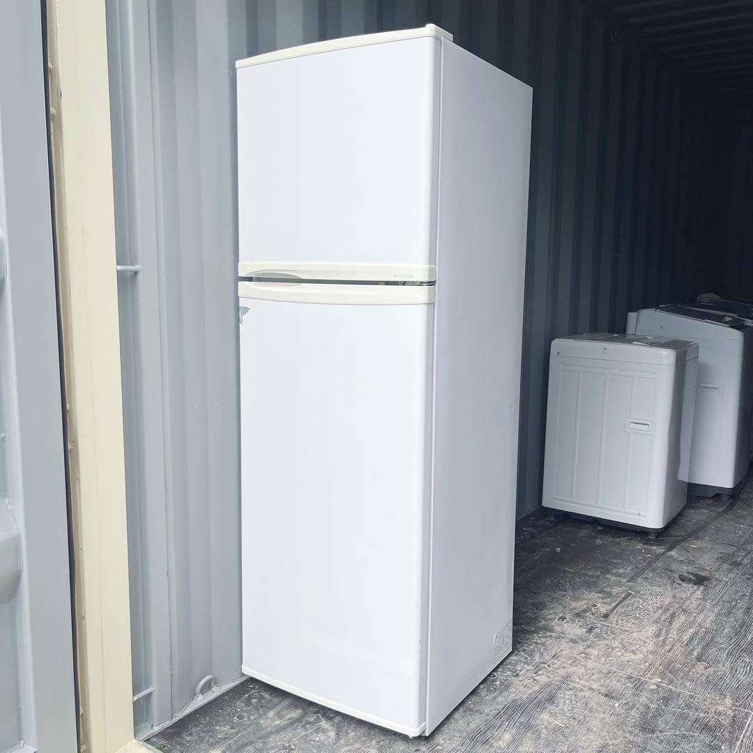 114取付無料！完動品！格安早い者勝ち！おしゃれホワイト大きめ227L冷蔵庫