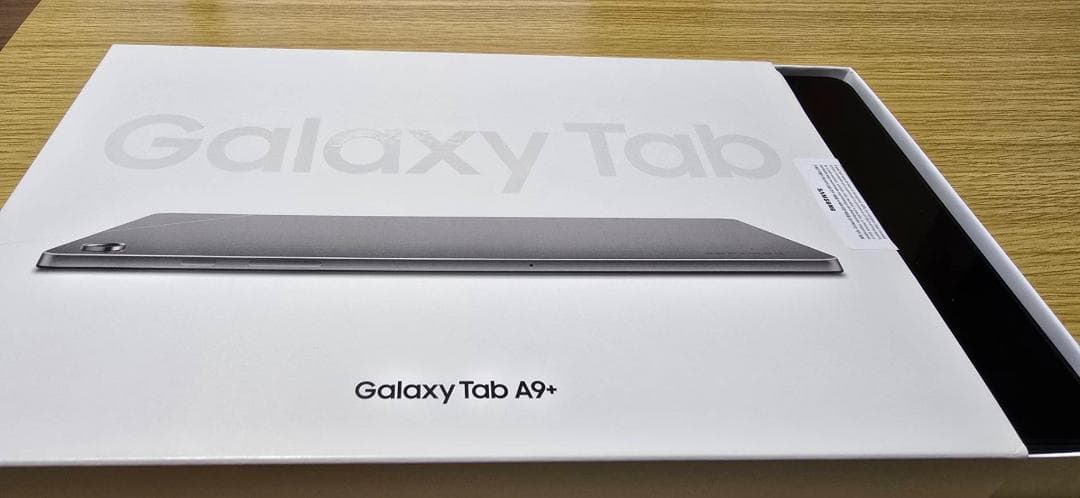 Galaxy Tab A9+(Wi-Fiモデル)　グラファイト　タブレット本体