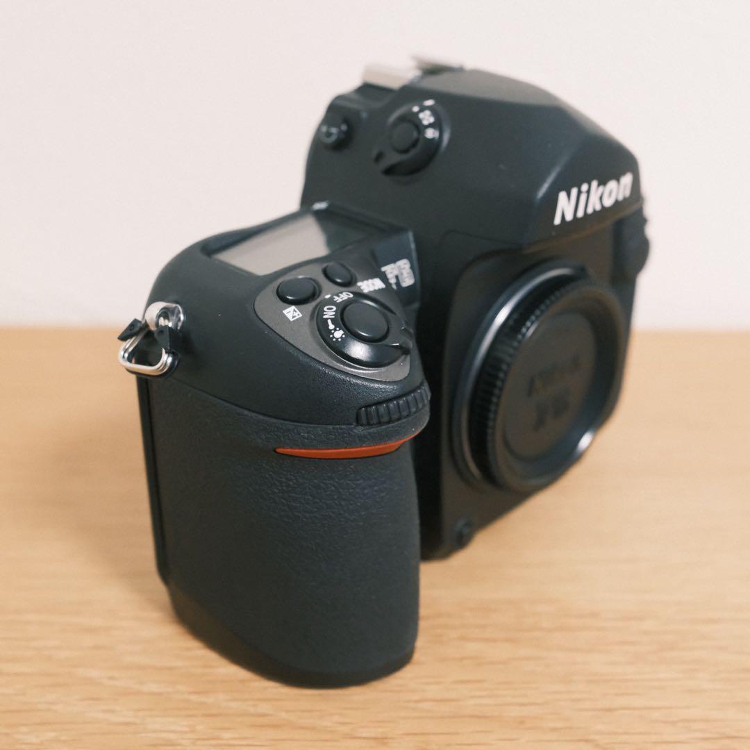 フィルムカメラ Nikon F6