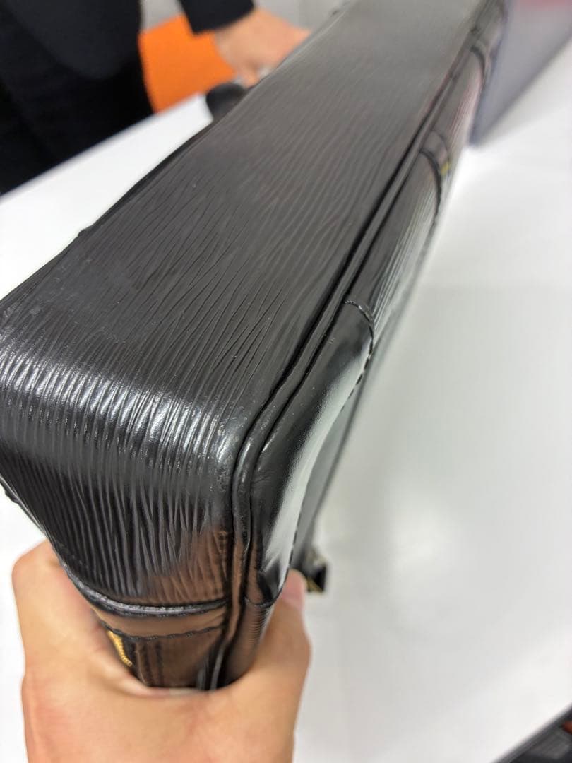 新年特別値下げ　LVルイヴィトン エピセルヴィエットフェルモワール M40321