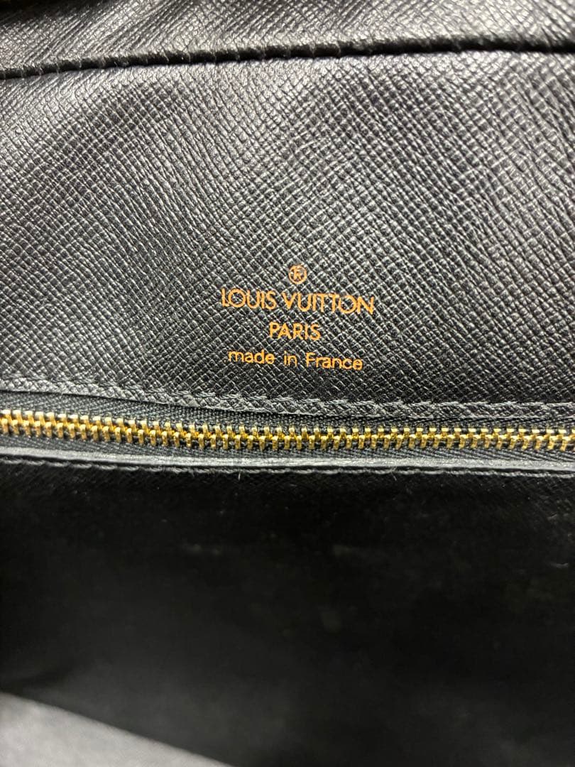 新年特別値下げ　LVルイヴィトン エピセルヴィエットフェルモワール M40321