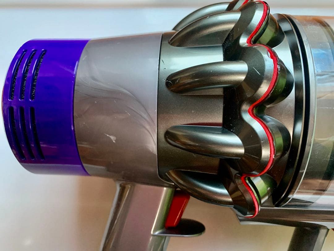 dyson ダイソンV10 本体のみ【分解清掃済み】