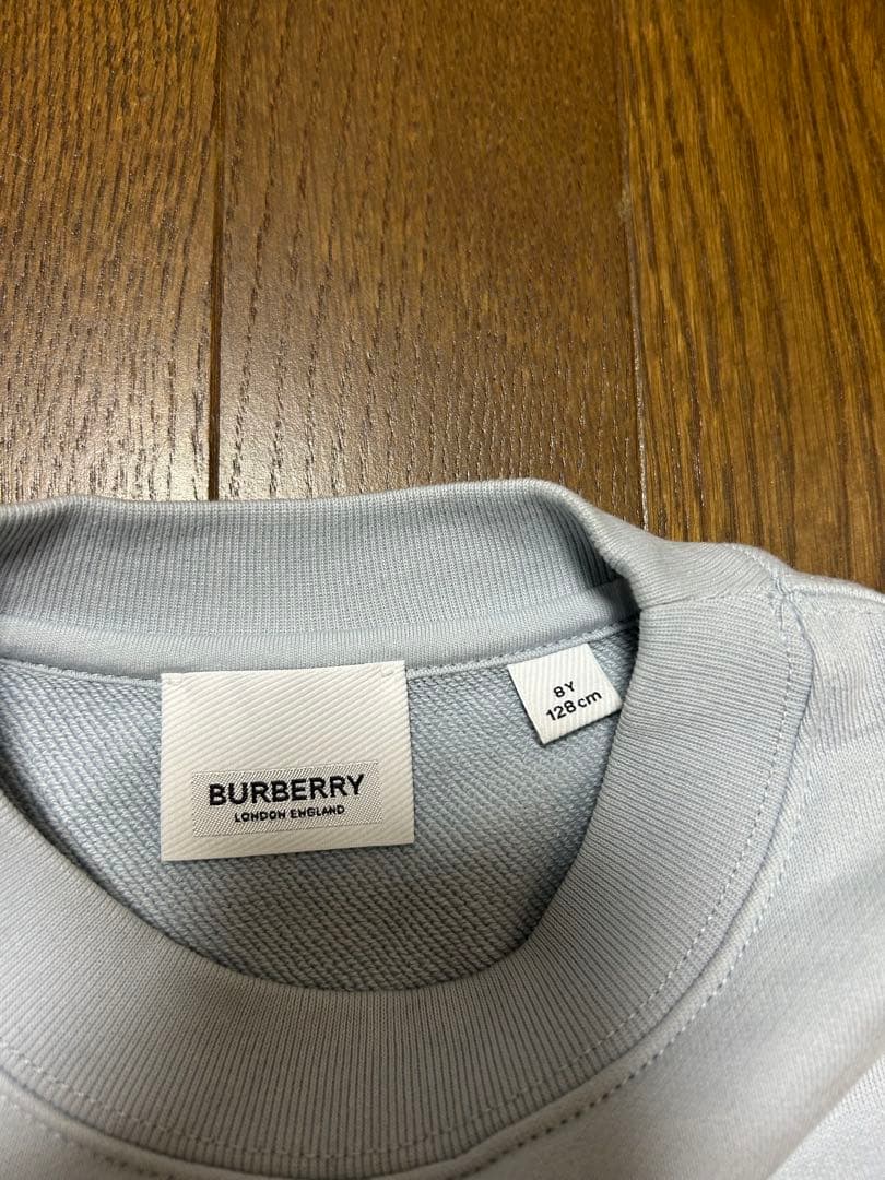 美品★バーバリー★トレーナー8Y