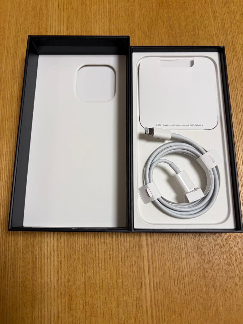 iPhone 13 Pro 256GB 美品 箱付