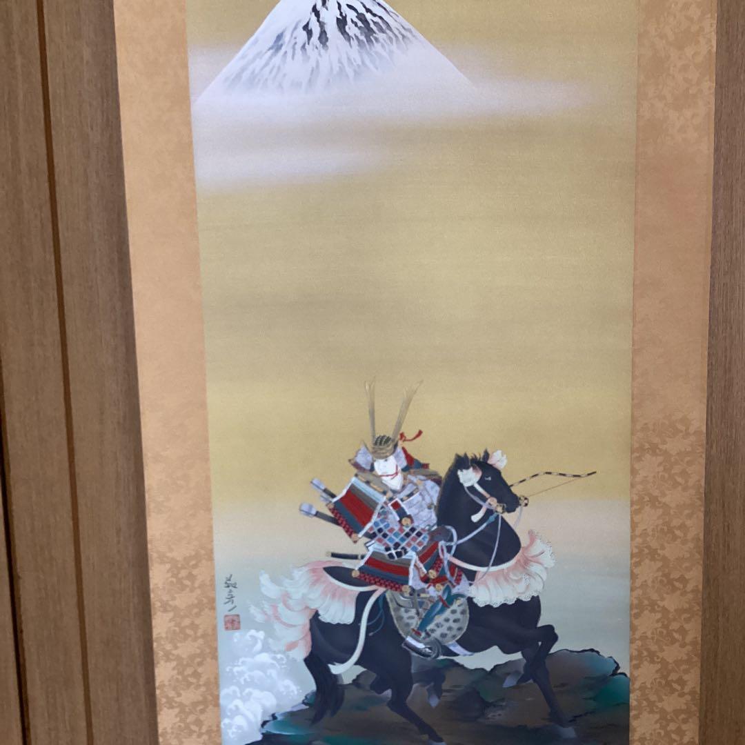 安田靫彦　絹本着色掛軸一幅　【武者之図】　共箱　肉筆画　軸先紫檀　　模写　182