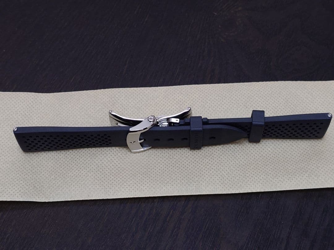 【ティダ】ZENITH 純正ラバーベルト バックル