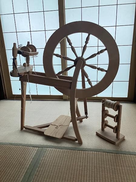 アシュフォード　紡毛機　糸車　紡ぎ車　トラディショナル