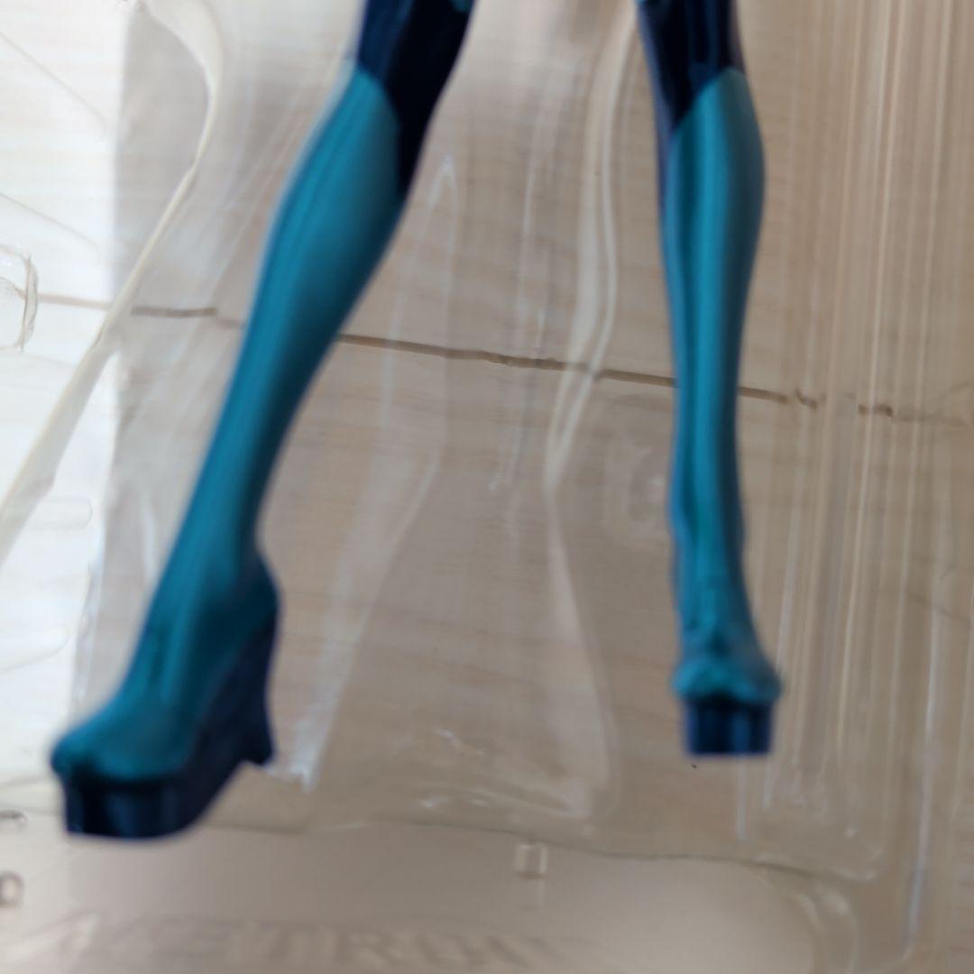 サムス・アラン メトロイド Other M ゼロスーツ フィギュア