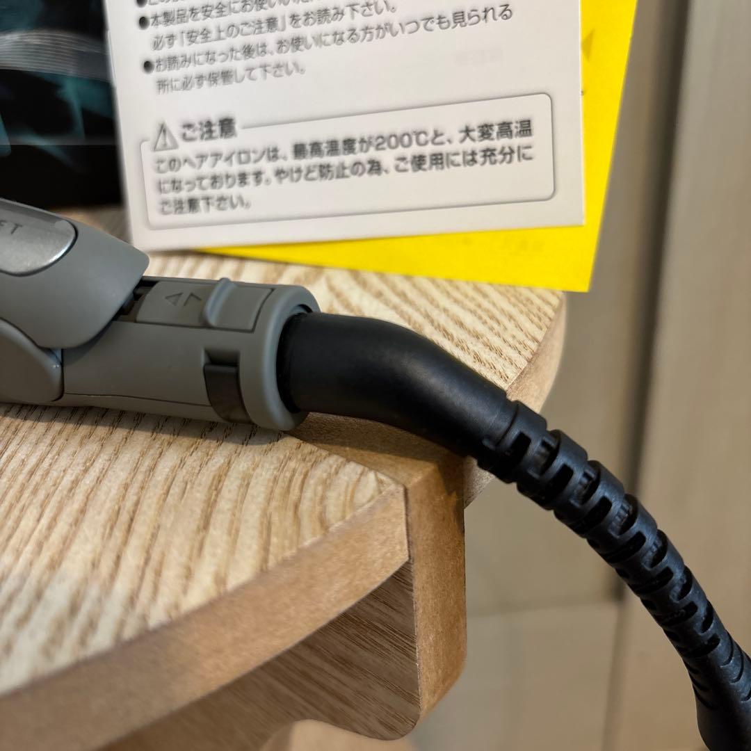 美品　クレイツ　ホリスティックキュア　マグネット　ストレートアイロン