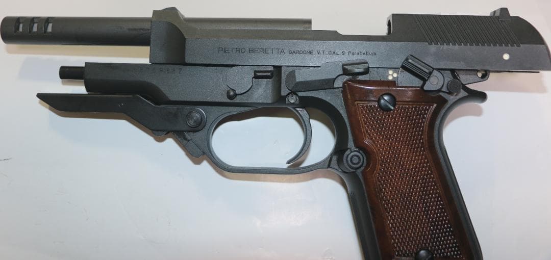 KSCコーポレーション製　ABS樹脂製モデルガン ベレッタＭ９３Ｒ ＳＰＧ合法品