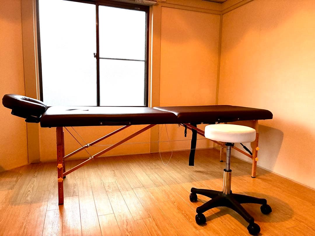 m【美品】マッサージベッド、ヒートマット、エステスツール