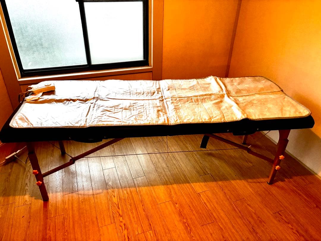 m【美品】マッサージベッド、ヒートマット、エステスツール