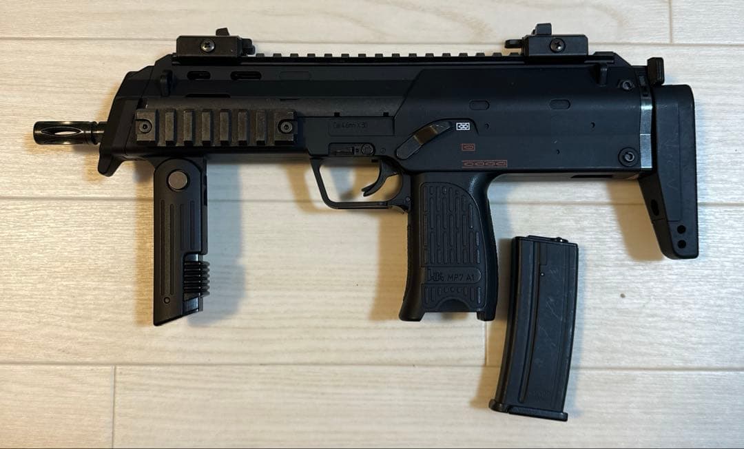 東京マルイMP7A1 リポ化 マガジン×2、バッテリー、充電器、耐火袋セット