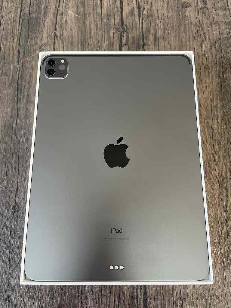 ②【美品】iPad Pro　11インチ　 第3世代　Wi-Fiモデル　128GB