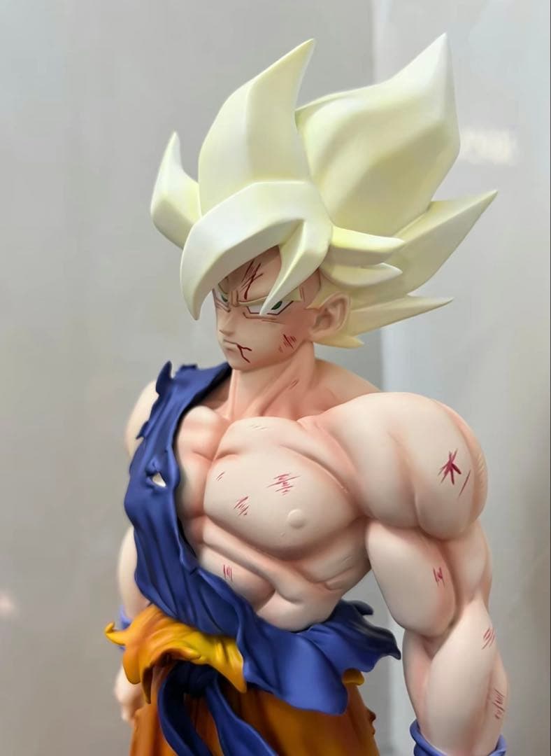 ドラゴンボールガレージキット　超サイヤ人孫悟空　レジン フィギュア　リペイント