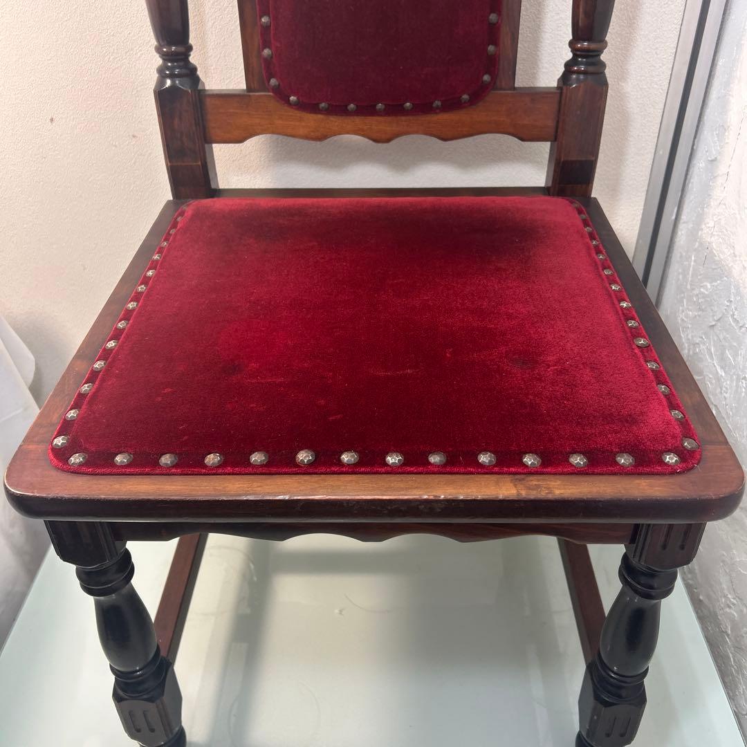 ☆昭和レトロ　当時物　高級感のある椅子　赤　布張り　木製☆