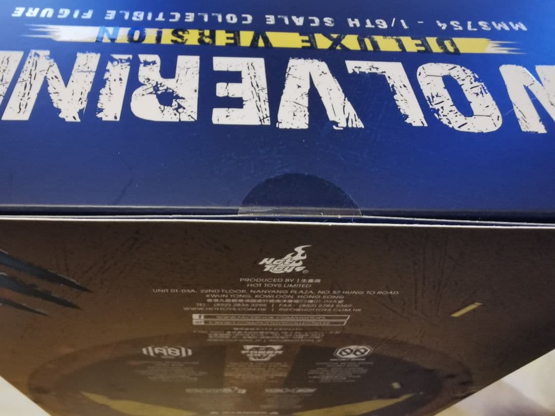 ホットトイズ 1/6 ウルヴァリン　デラックス版