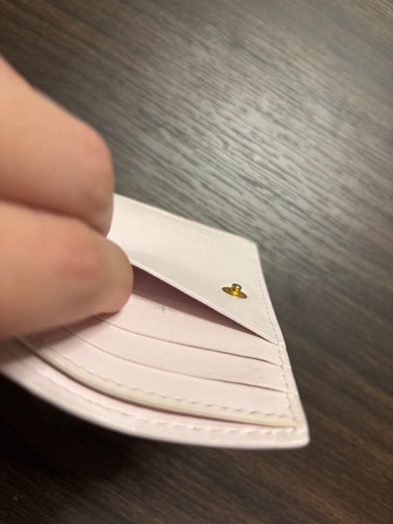 BOTTEGA VENETA ピンクレザー折り財布