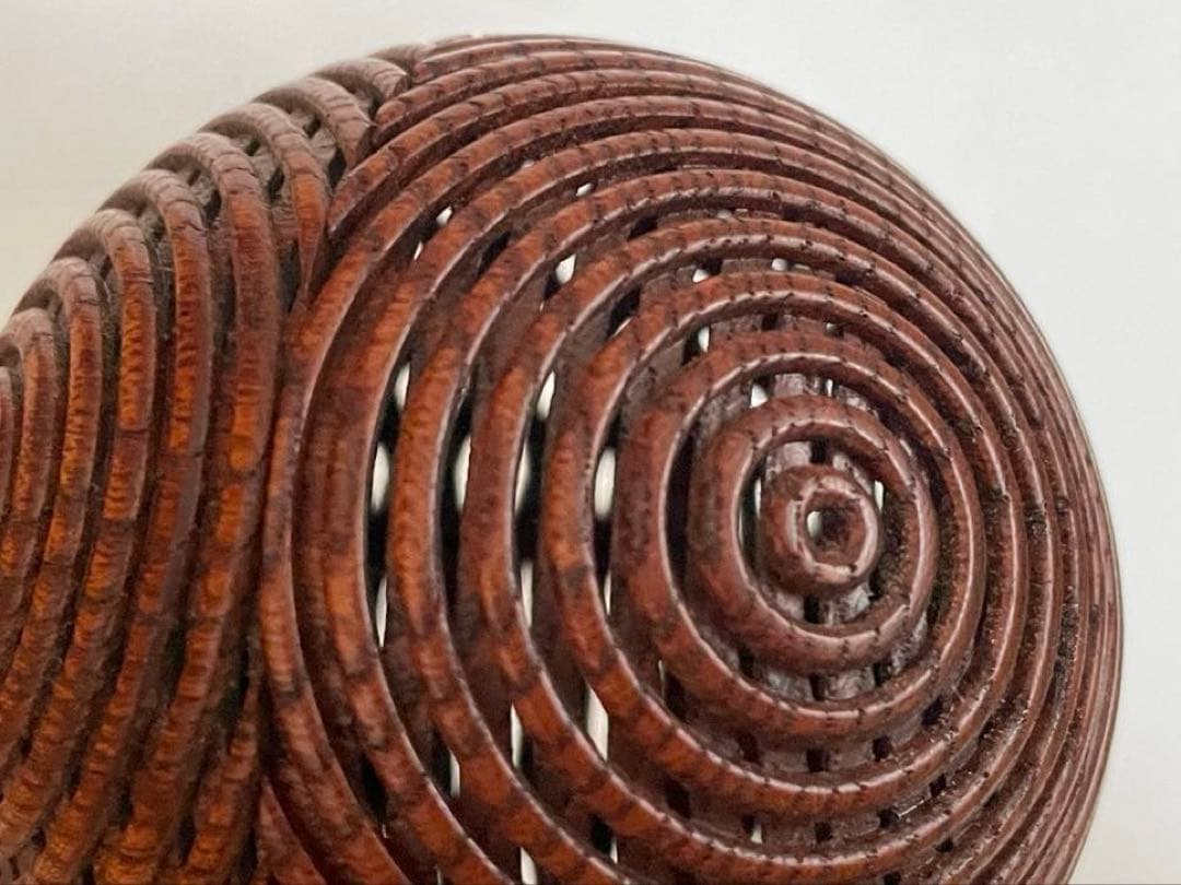 椀木地師　西端良雄　輪島　透かし　香玉　香合　　漆器　オブジェ