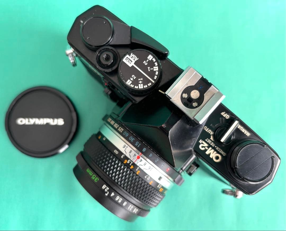 ★ OLYMPUS OM-2N BLACK + 広角レンズ 35mm