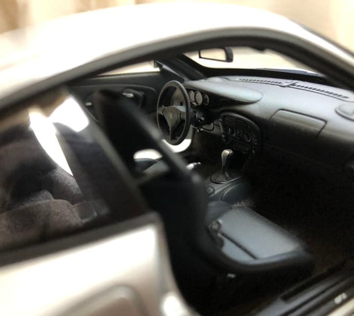 AUTO art オートアート ポルシェ911 GT2 1/18 ミニカー