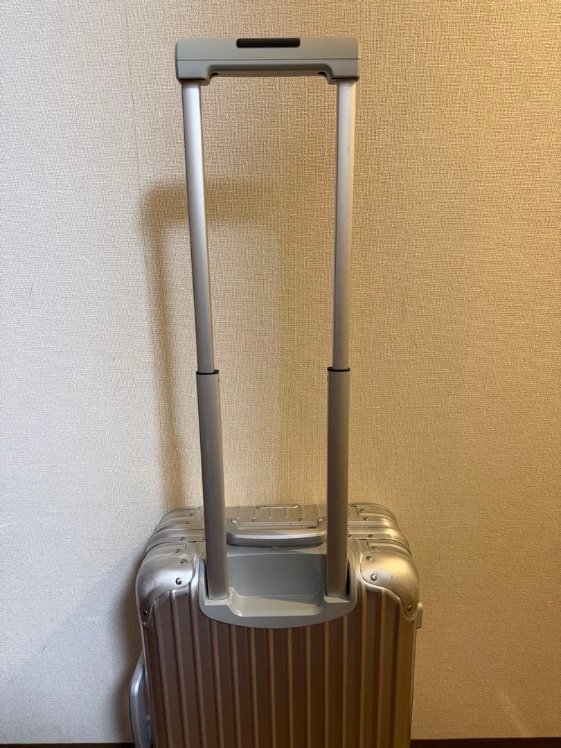 リモワ　トパーズ　Rimowa Topas 機内持ち込み 32L 4輪