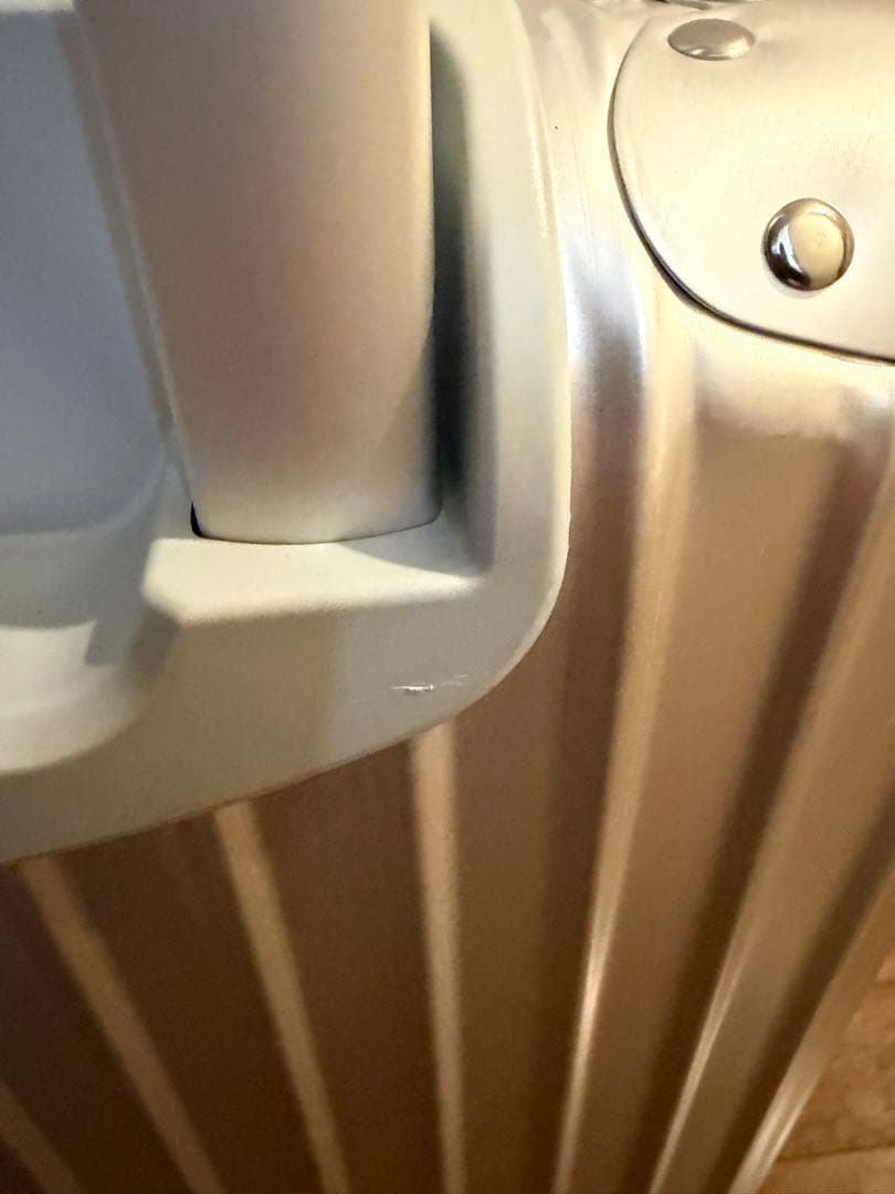 リモワ　トパーズ　Rimowa Topas 機内持ち込み 32L 4輪