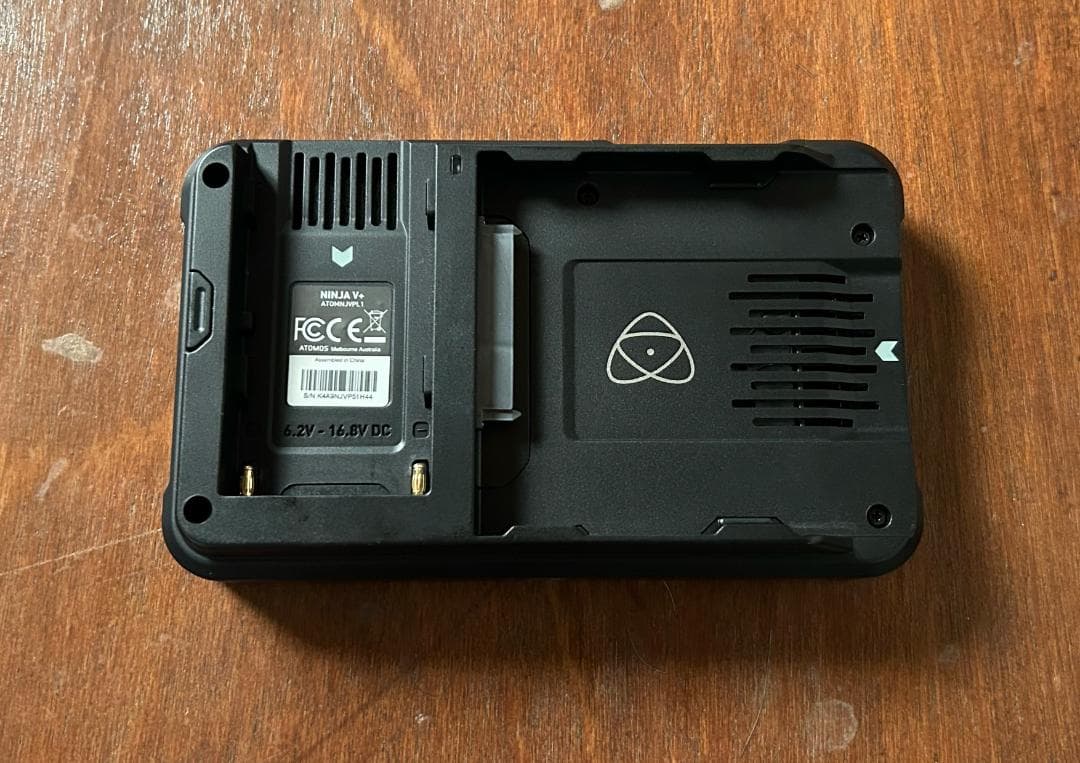 アトモス ATOMOS ニンジャNINJA V＋(プラス)モニター 1TSSD付