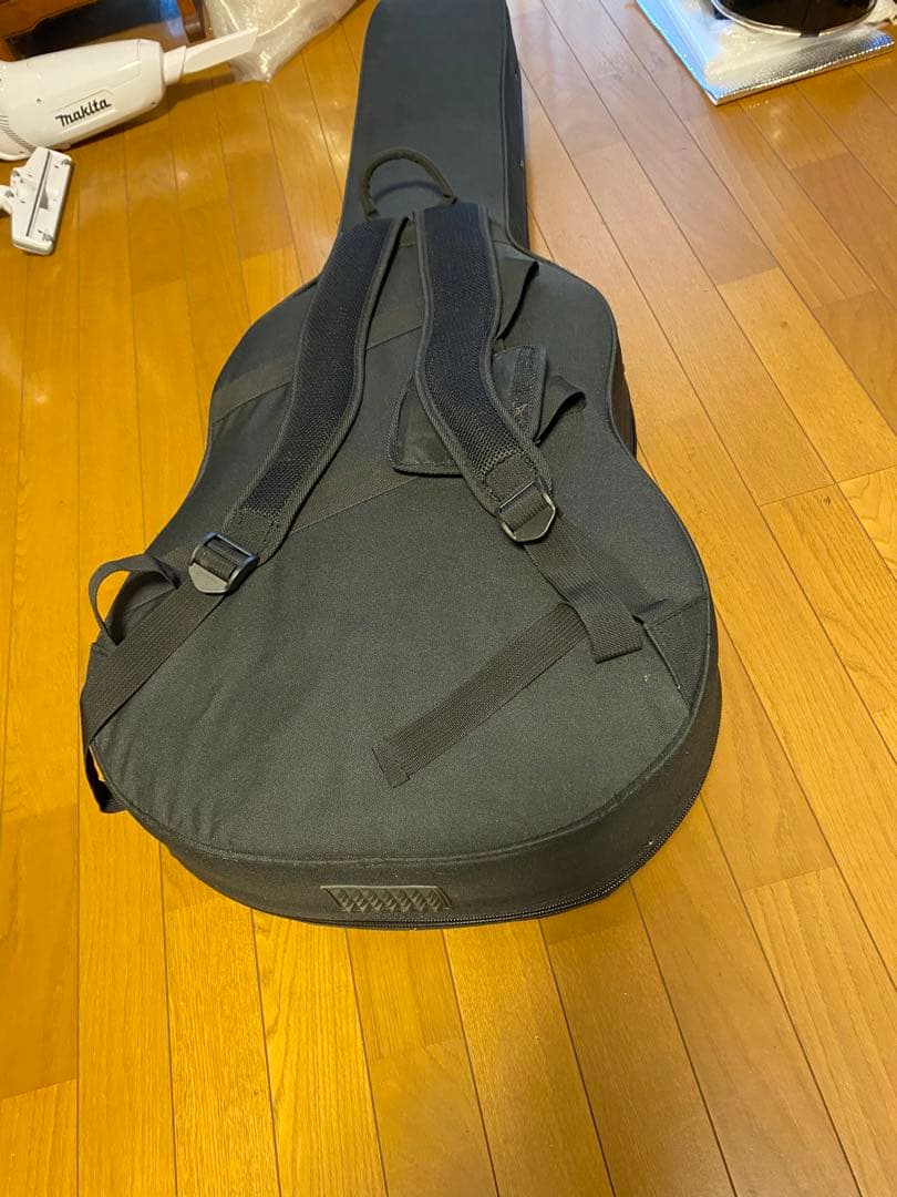 j*1様 アコギケース、SKB.高級ギグバッグ、使用頻度少ない、美品