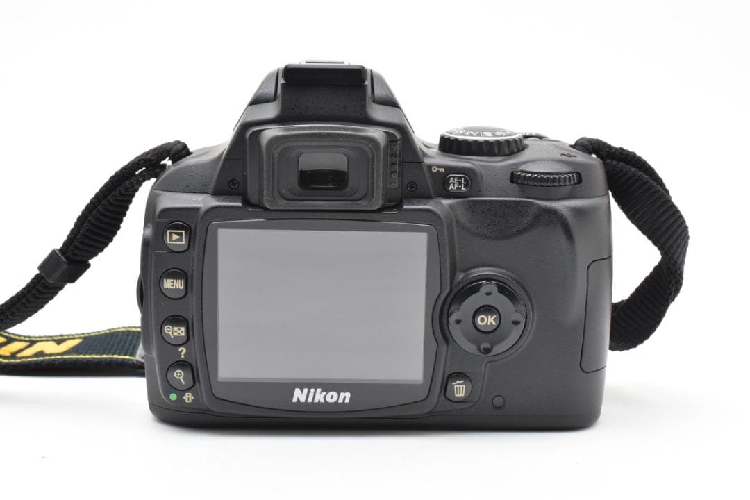 新品級 ニコン D40 18-55 f3.5-5.6 ショット1835 H028