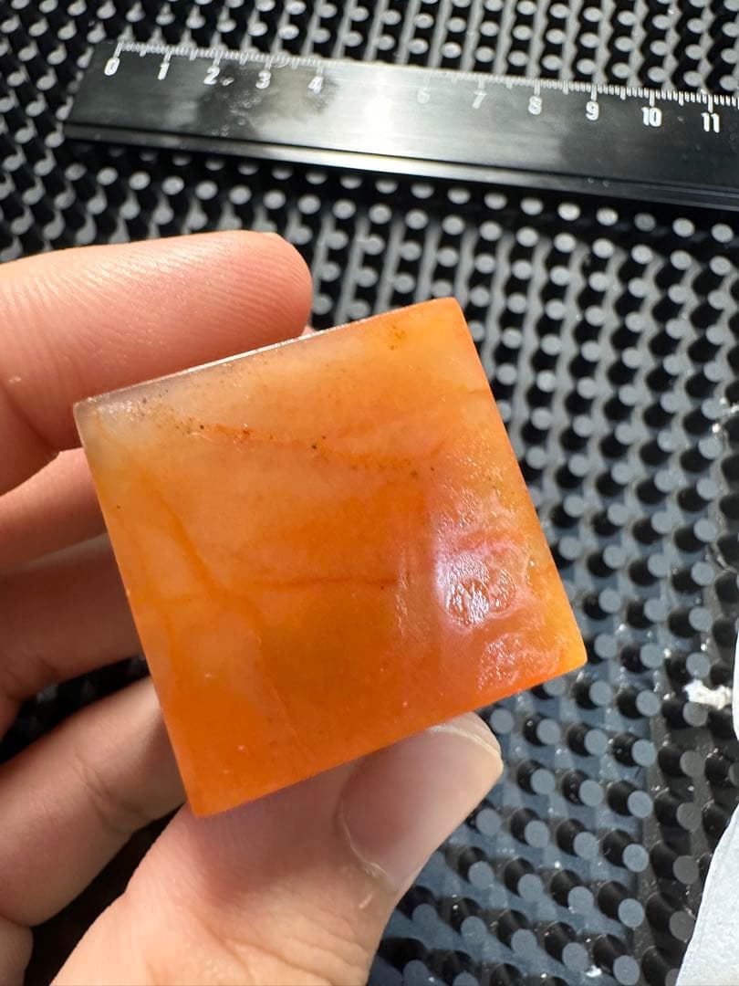 ラオス石　田黄　瑞獣衔芝　巧色　高級印材　箱付き　篆刻　書道　落款　雅号