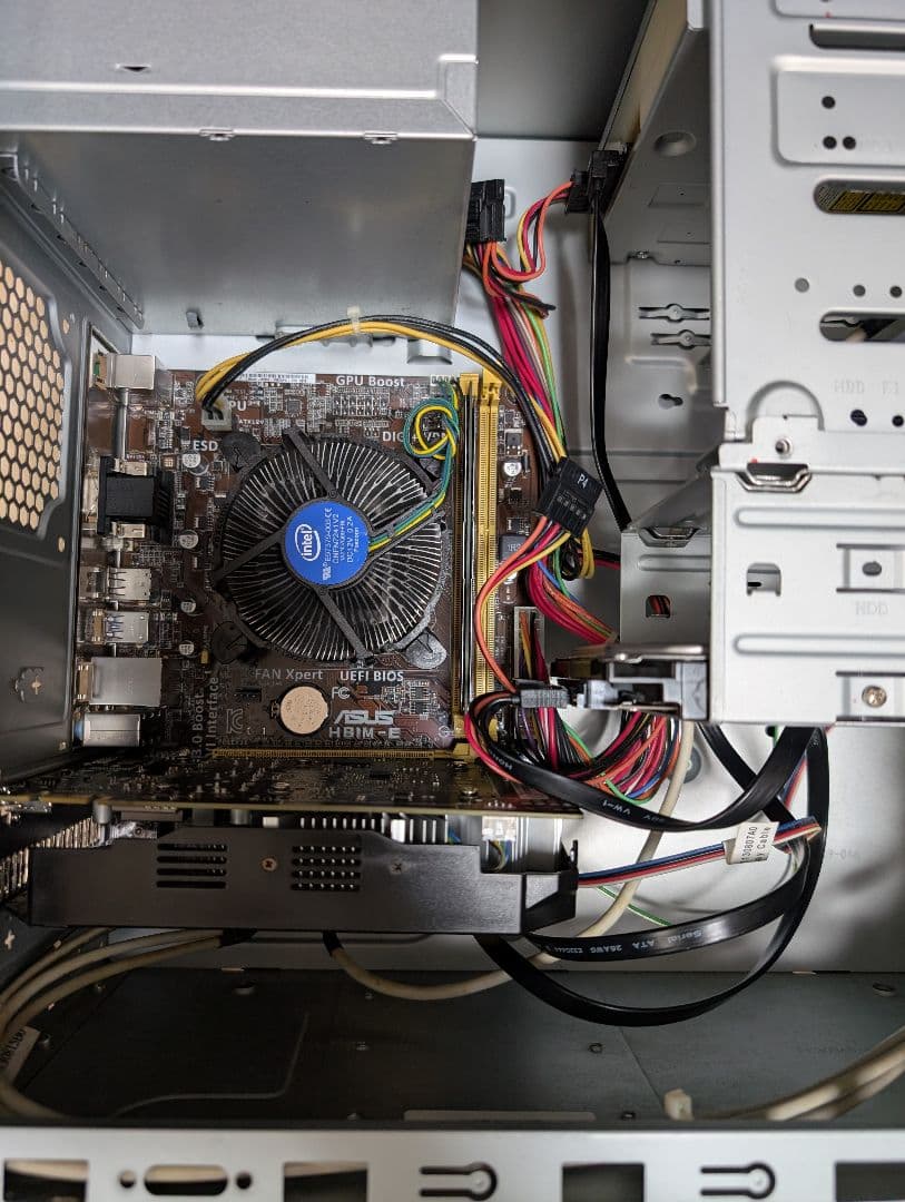 ライトゲーミングパソコン デスクトップパソコン pc