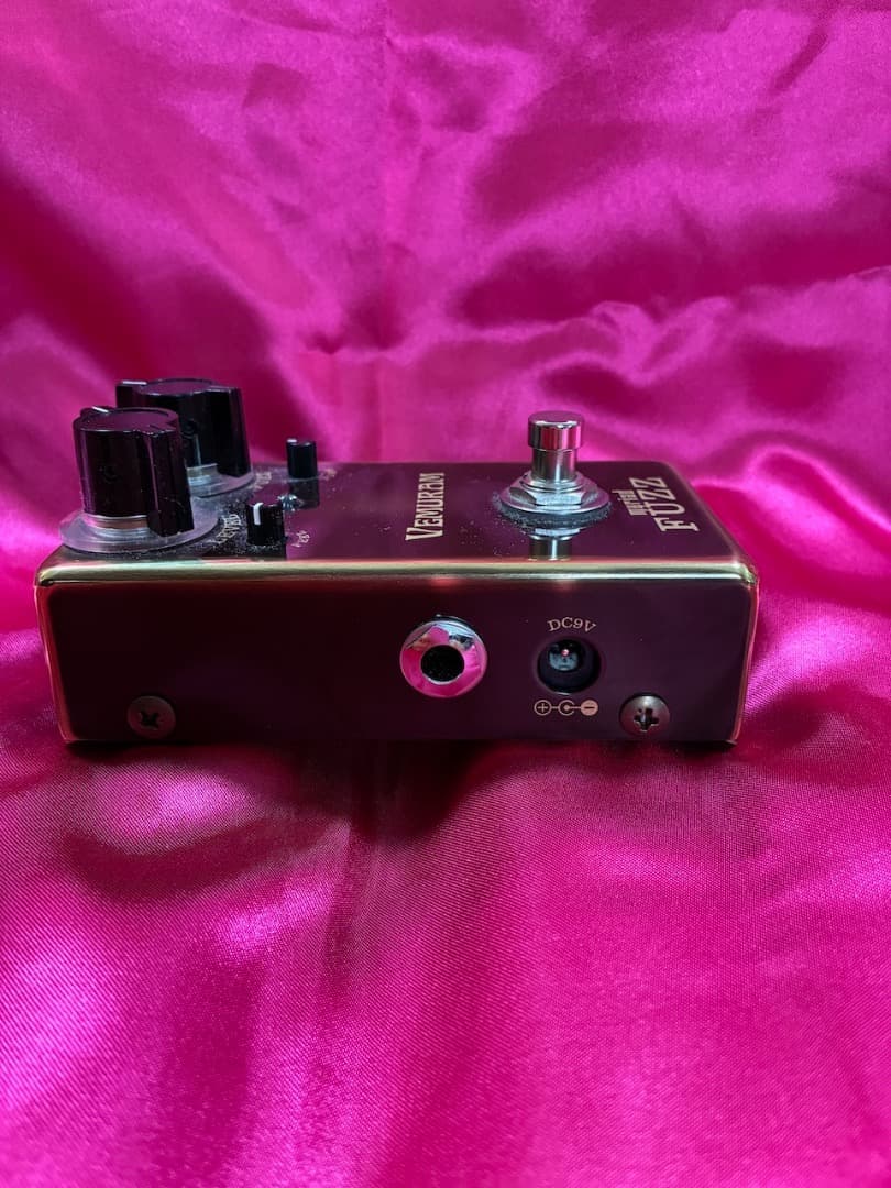 （美品：元箱付き）VEMURAM myriad FUZZ ギターエフェクター